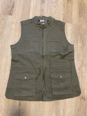 Gander Mountain Olive Jacket with Black and Cream Plaid Lining